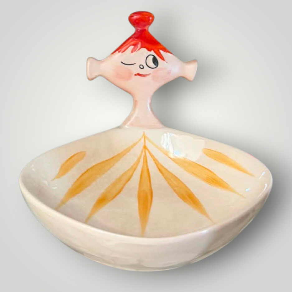 8a. British pixieware nut dish