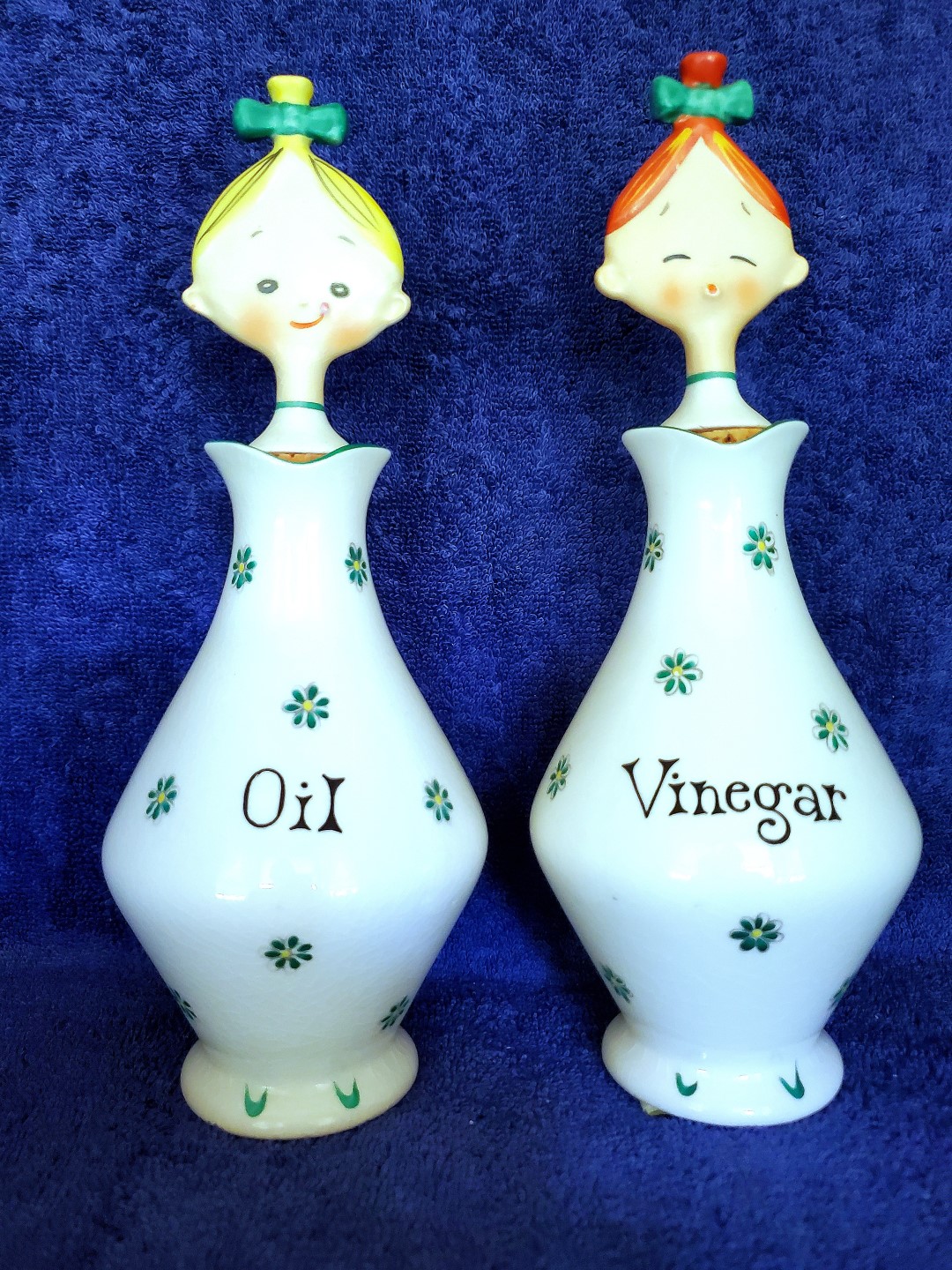 Green Jolly Floral Girls Oil and Vinegar set