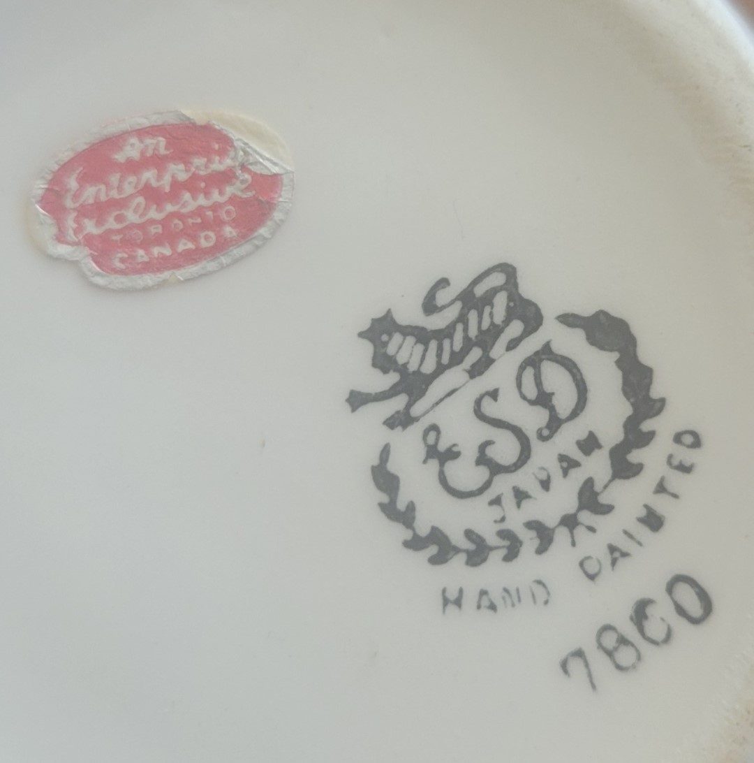 ESD foil label and backstamp with ESD catalog-number marking.