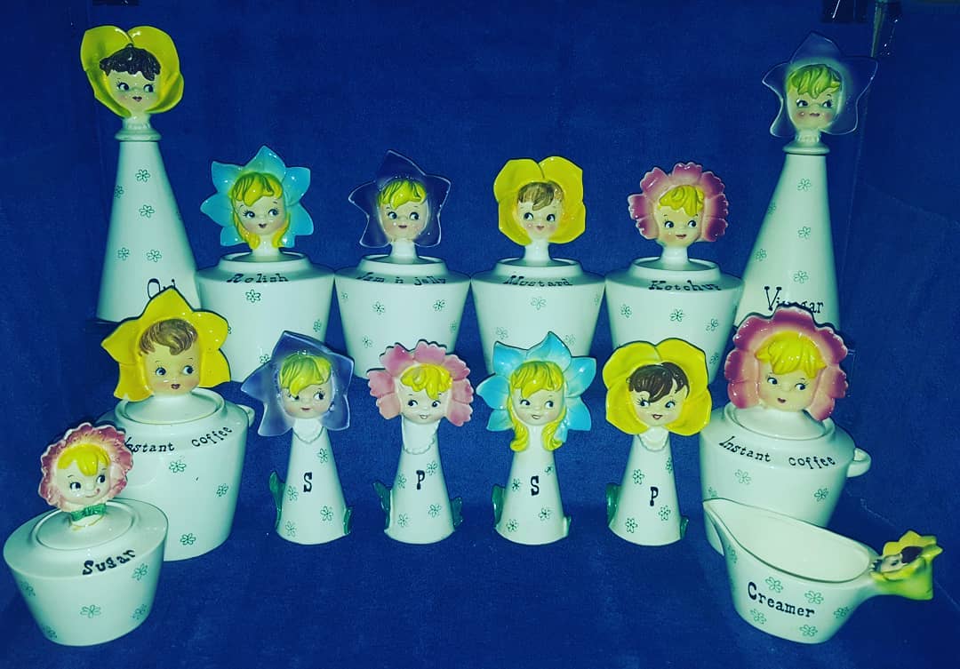 Complete known Lipper and Mann Flower Girls line.