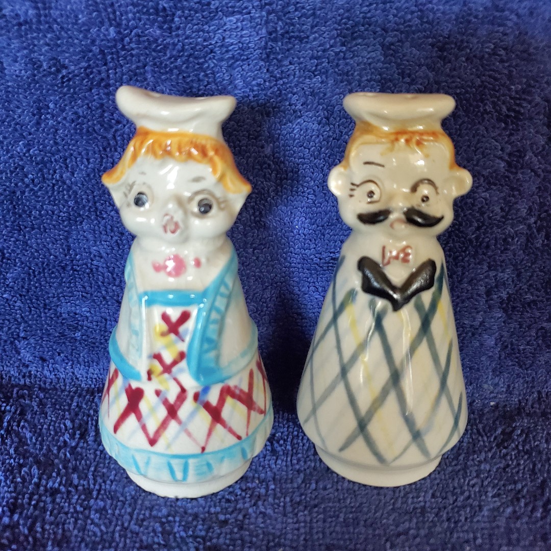 Salt & Pepper Shakers