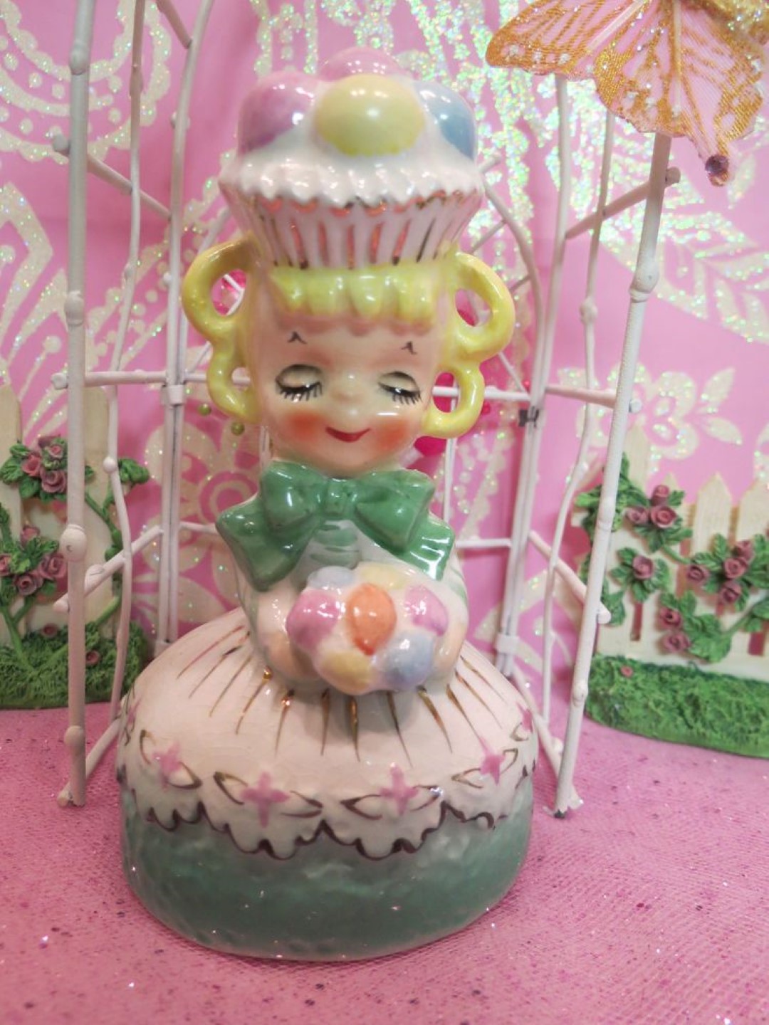 Enesco Sweet Shoppe comparison example.
