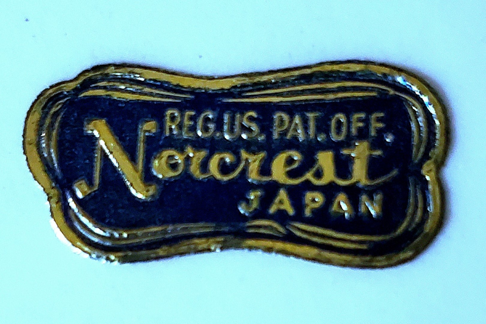 Norcrest foil label