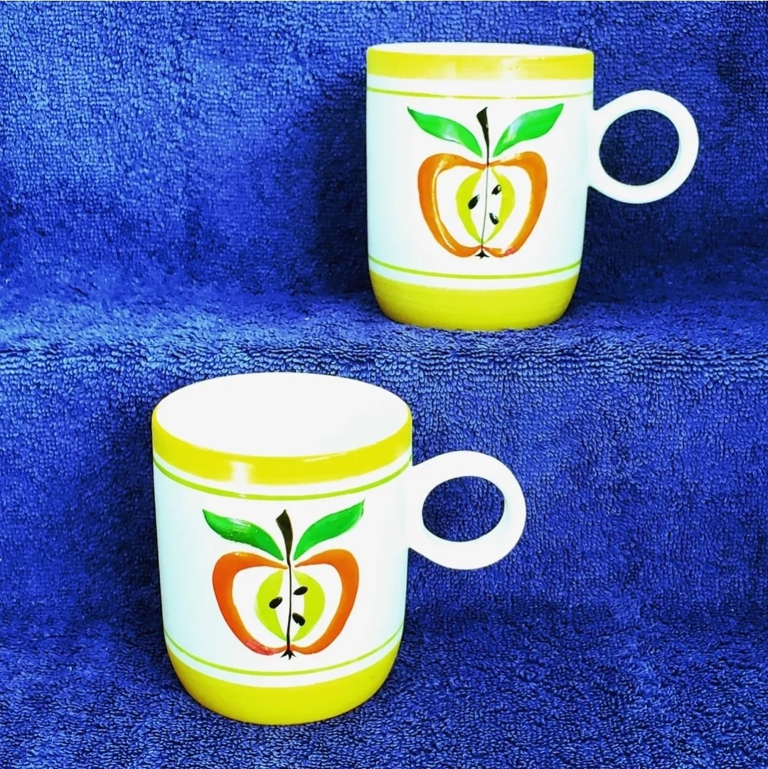 Applejack coffee mugs.