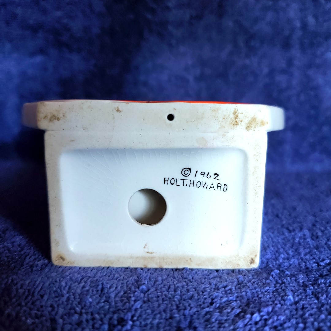 Bottom view.