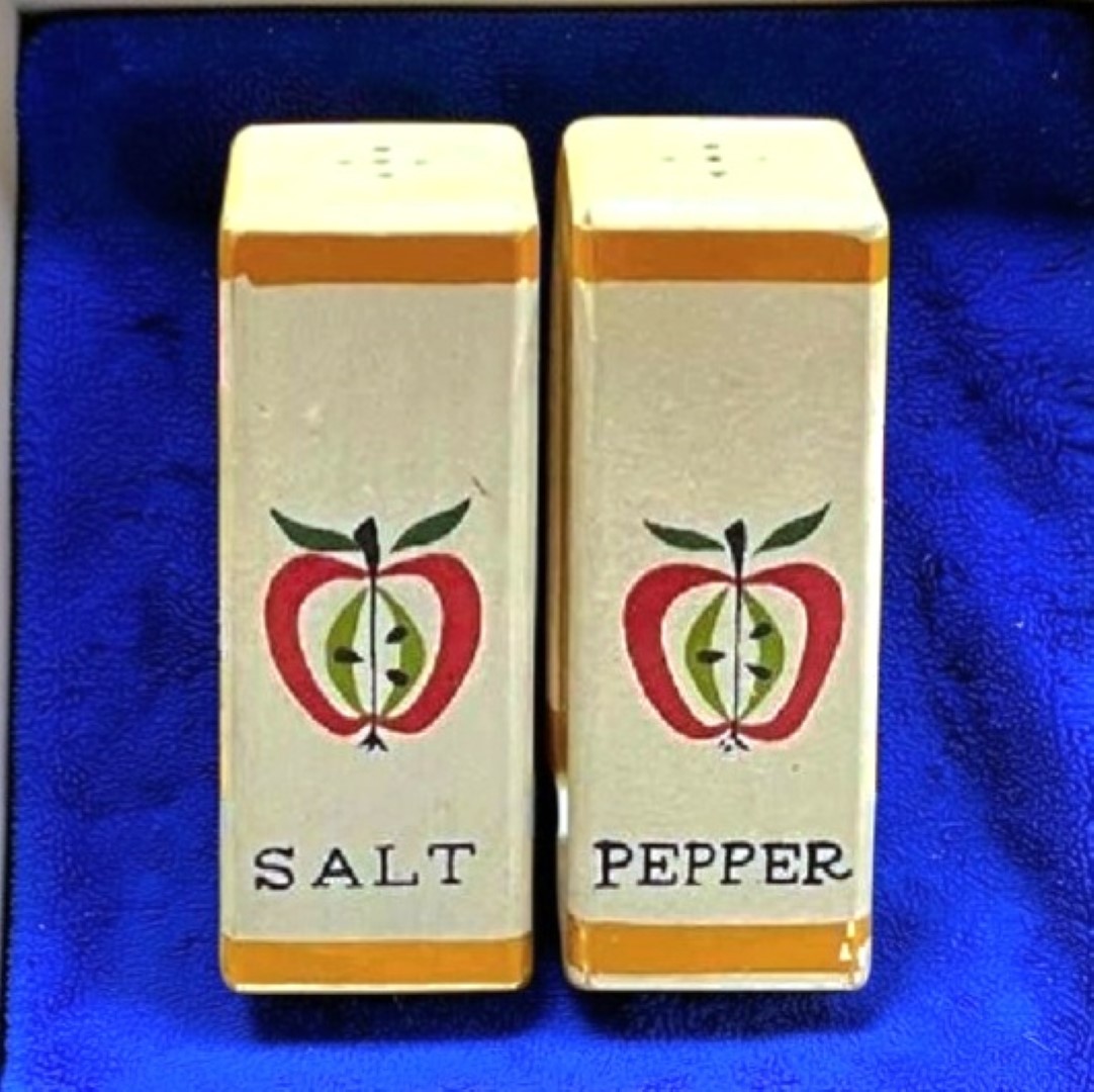 Square wooden salt and pepper set.