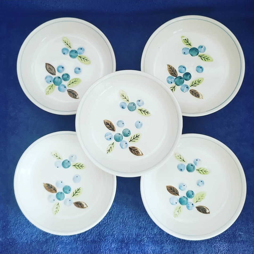 Overhead arrangement of five Blueberry utility dishes.