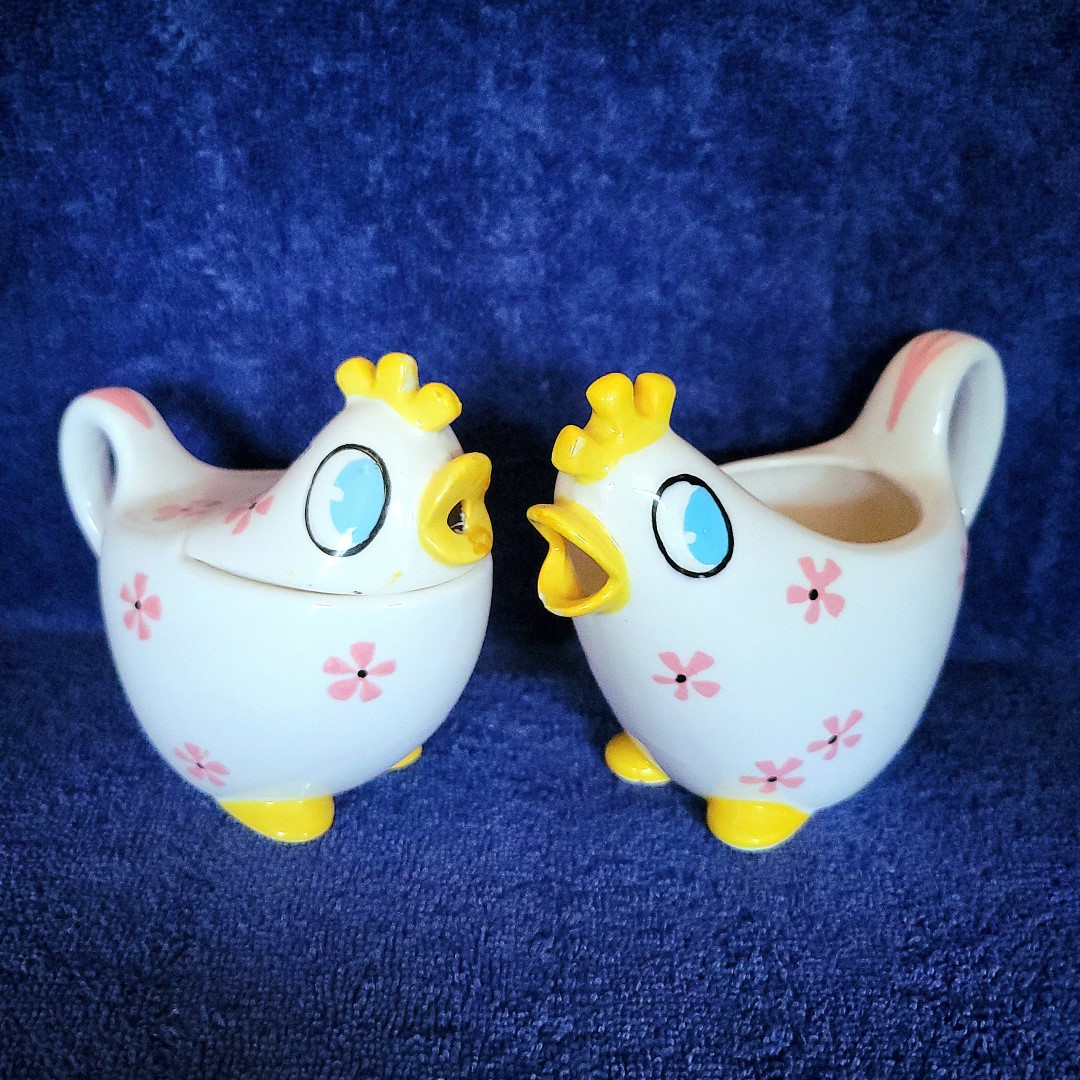 Peepin' Tom and Tweetie creamer and sugar bowl together