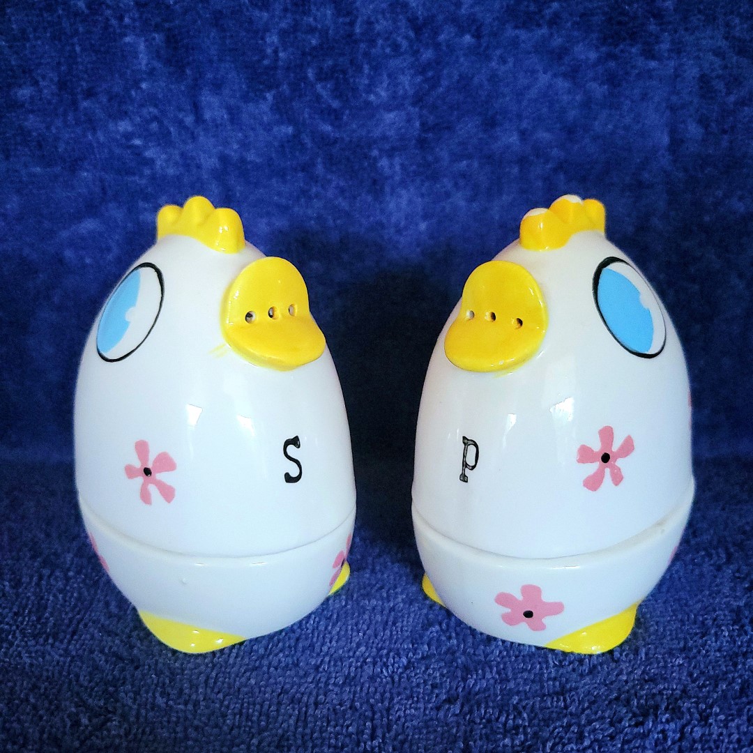 Assembled thermal egg cups with salt and pepper tops