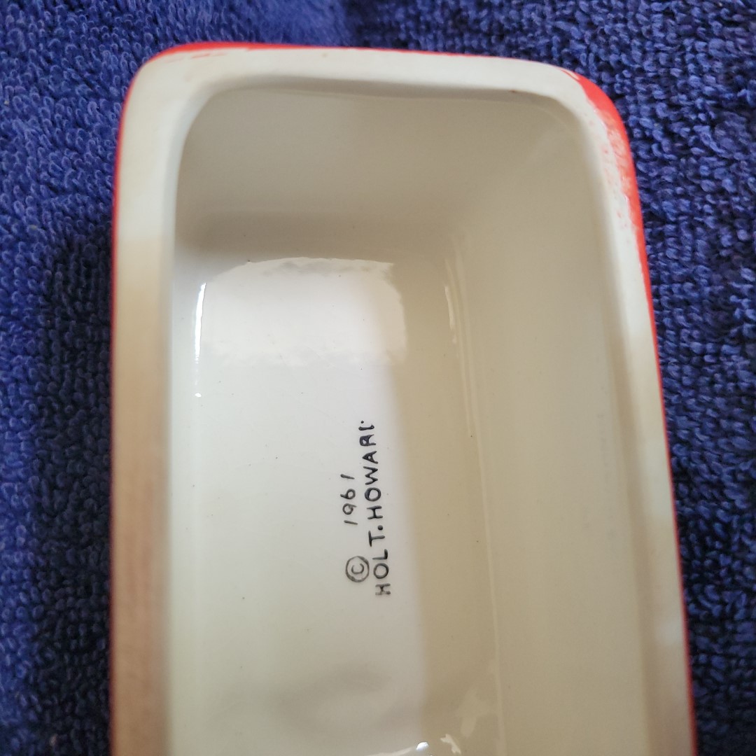 1961 Holt Howard backstamp on the rooster-head butter dish.