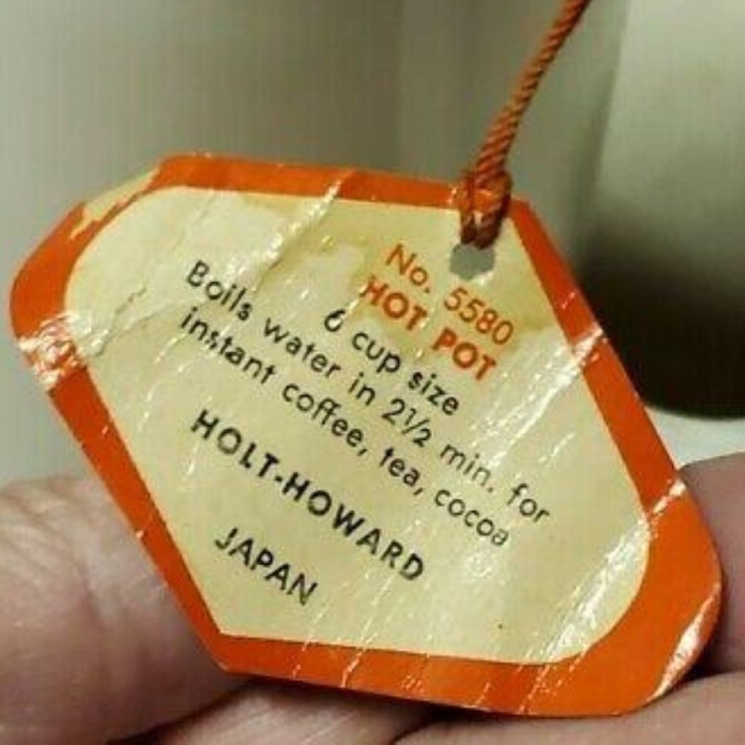 Original Holt Howard No. 5580 Hot Pot hang tag.