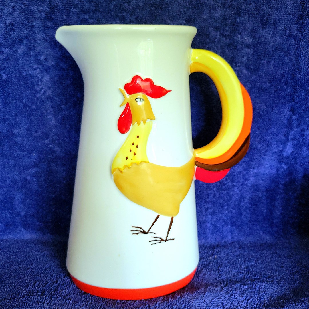 Medium 32-ounce Holt Howard Coq Rouge pitcher.