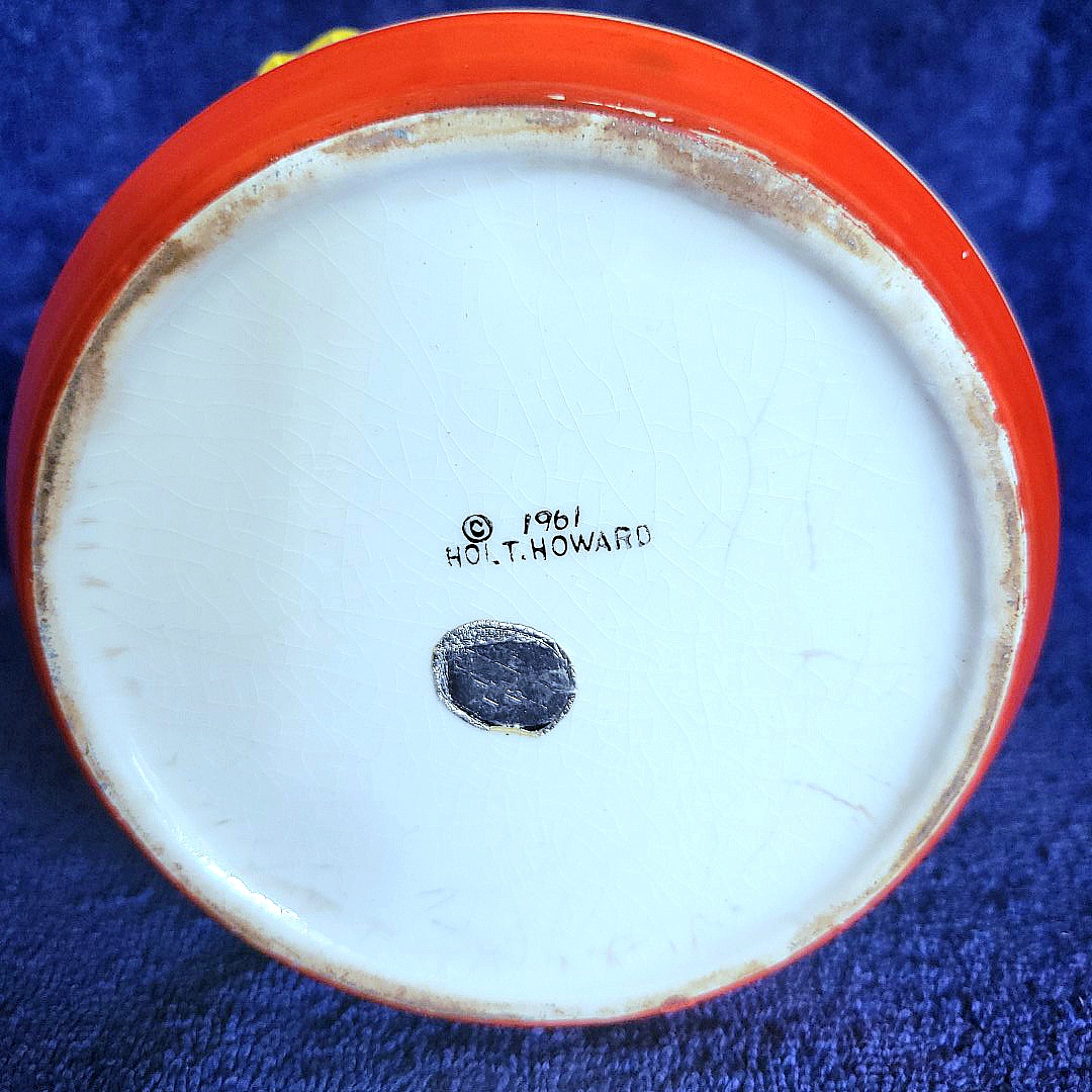 Base of Holt Howard Coq Rouge cookie jar showing backstamp.