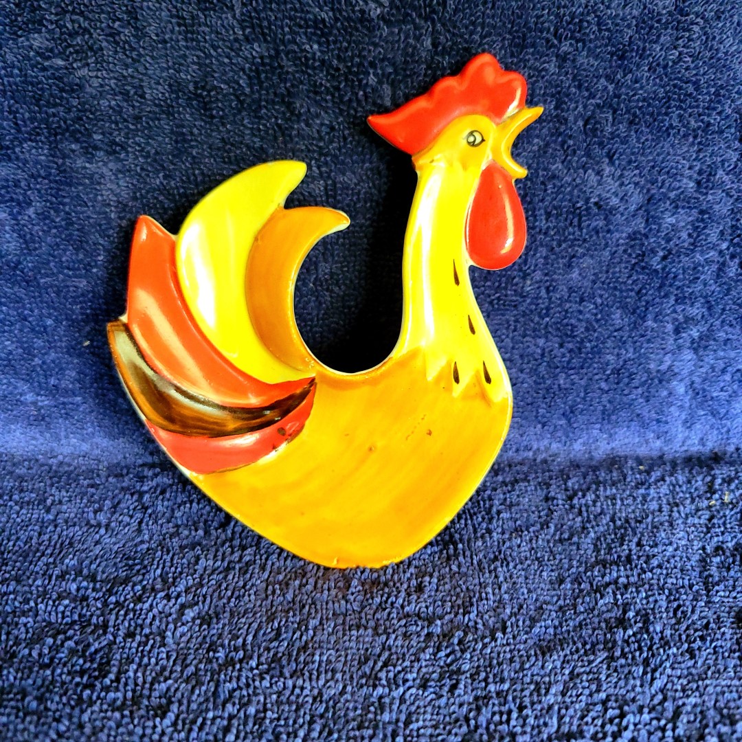 Small Holt Howard Coq Rouge rooster nut dish.