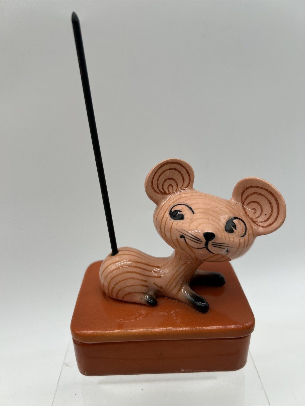 Merry Mouse Spindle Set with tall note-holding tail.