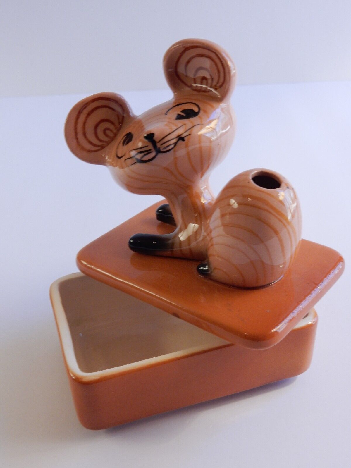 Merry Mouse Desk Pen Pal with storage box open.