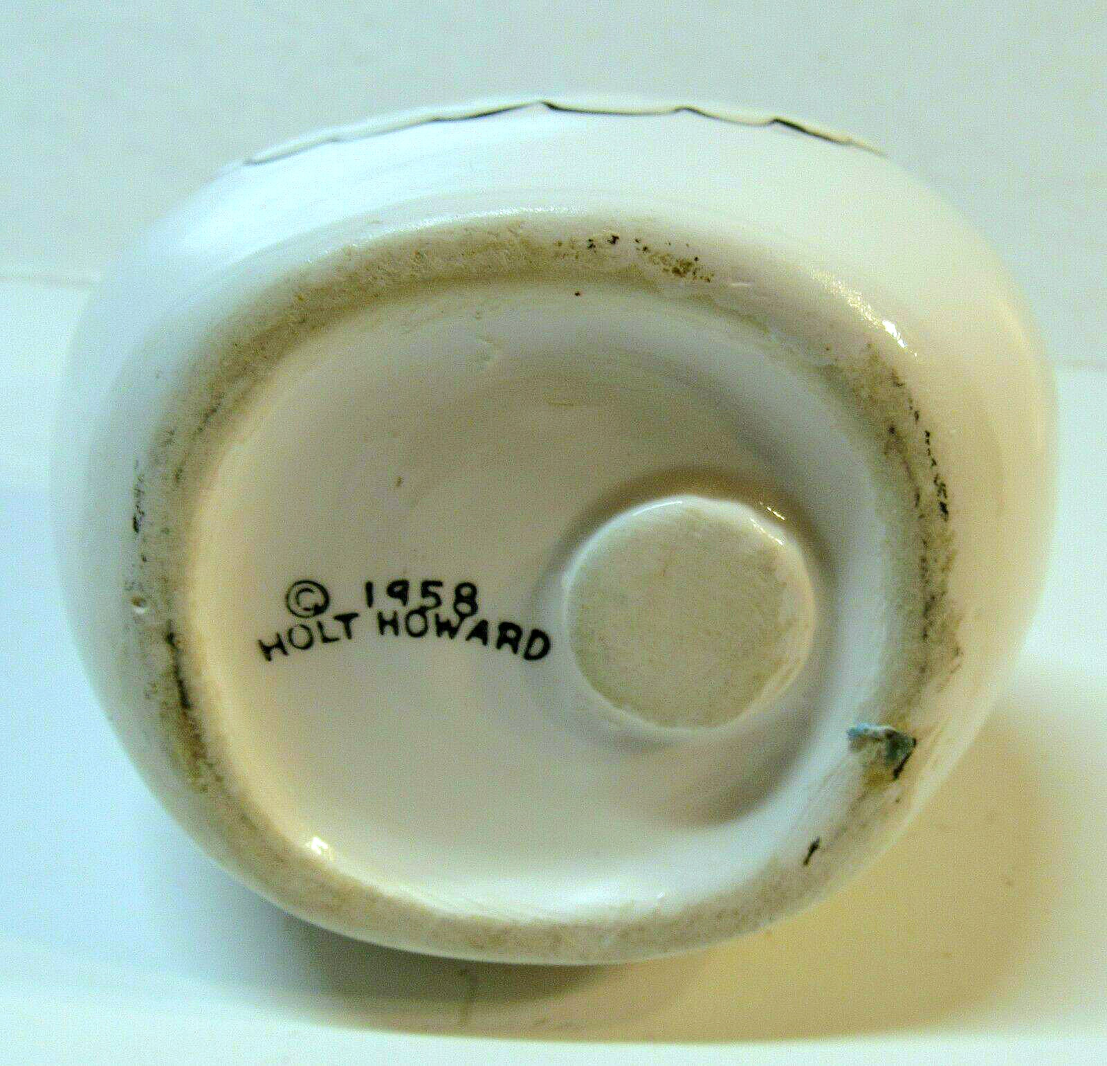 Underside of Holt-Howard Cozy Kittens sugar shaker marked 1958.