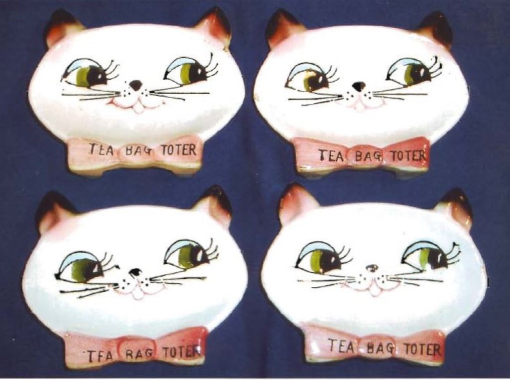 Set of four Holt-Howard Cozy Kittens Tea Bag Toters.