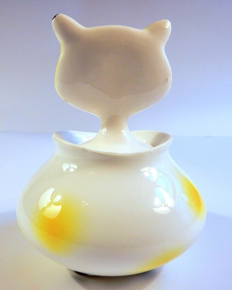 Rear view of Cozy Kittens Mustard condiment jar.