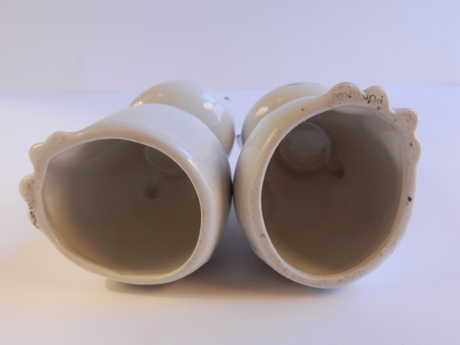 Undersides of British Cozy Kittens Salt and Pepper Shakers