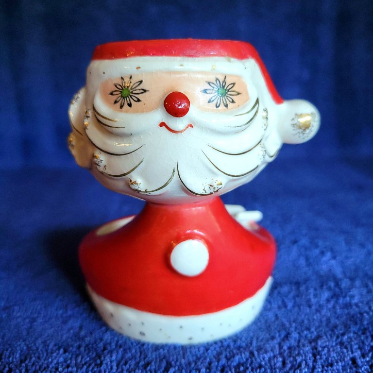 Atomic-eye Holt Howard Starry-Eyed Santa Ashtray and Match Holder, front view.
