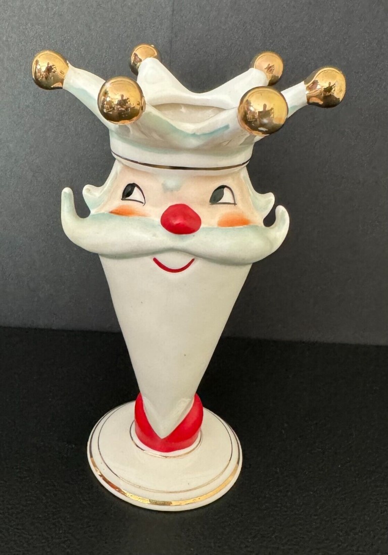 Six-inch King Santa vase.